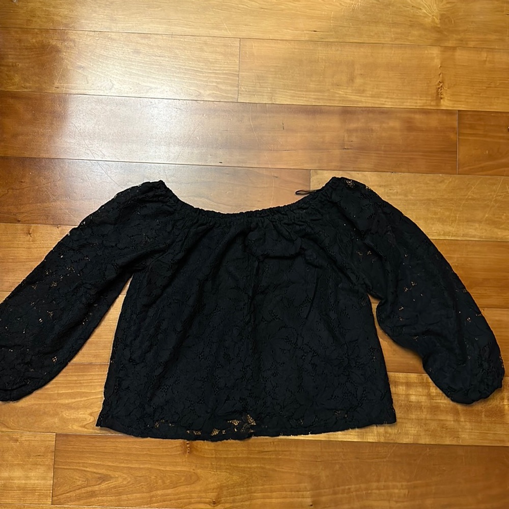 Hollister off the shoulder blouse